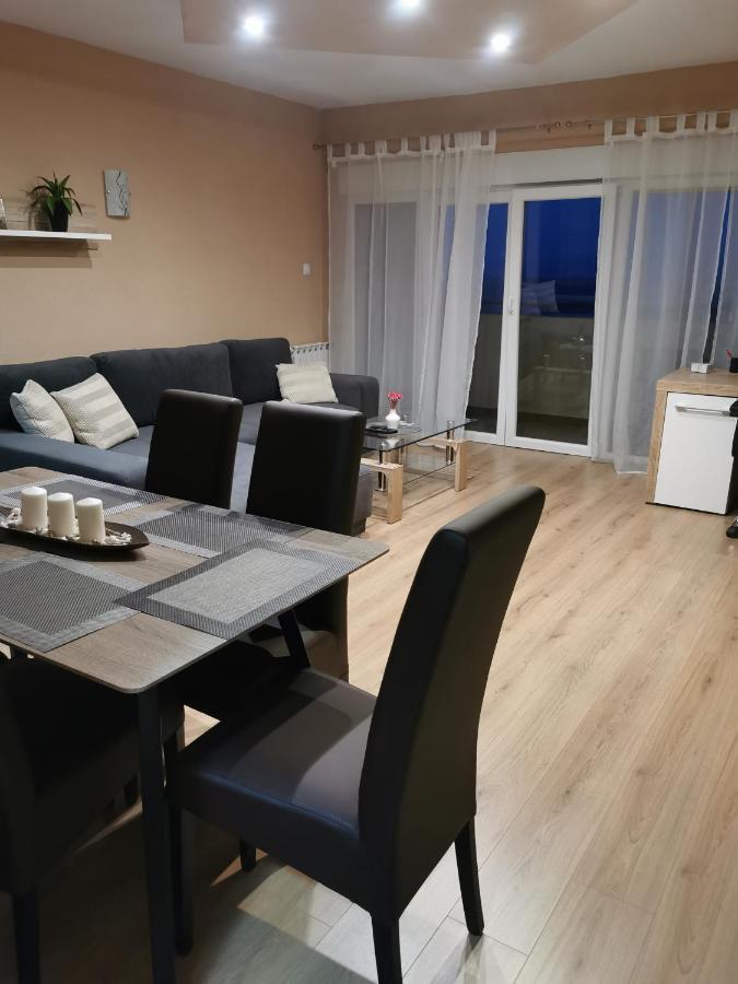 Apartman Lovro 里耶卡 外观 照片