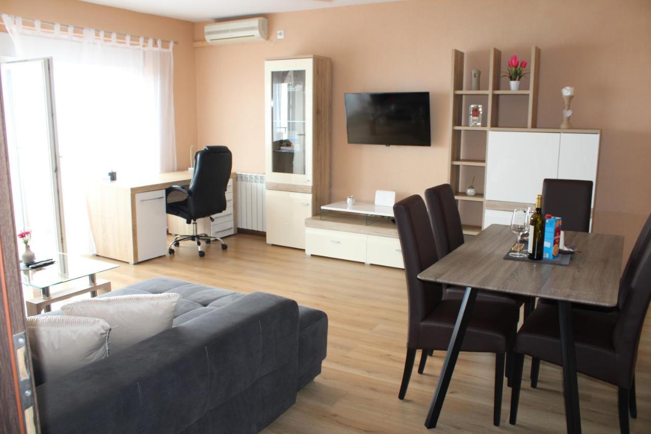 Apartman Lovro 里耶卡 外观 照片