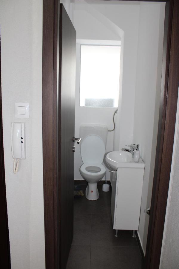 Apartman Lovro 里耶卡 外观 照片